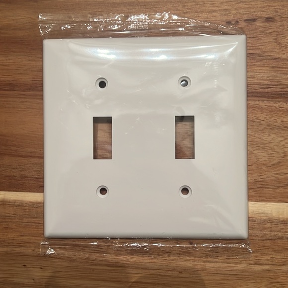 ENERLITES Electrical Outlet Cover Plates - Picture 4 of 6